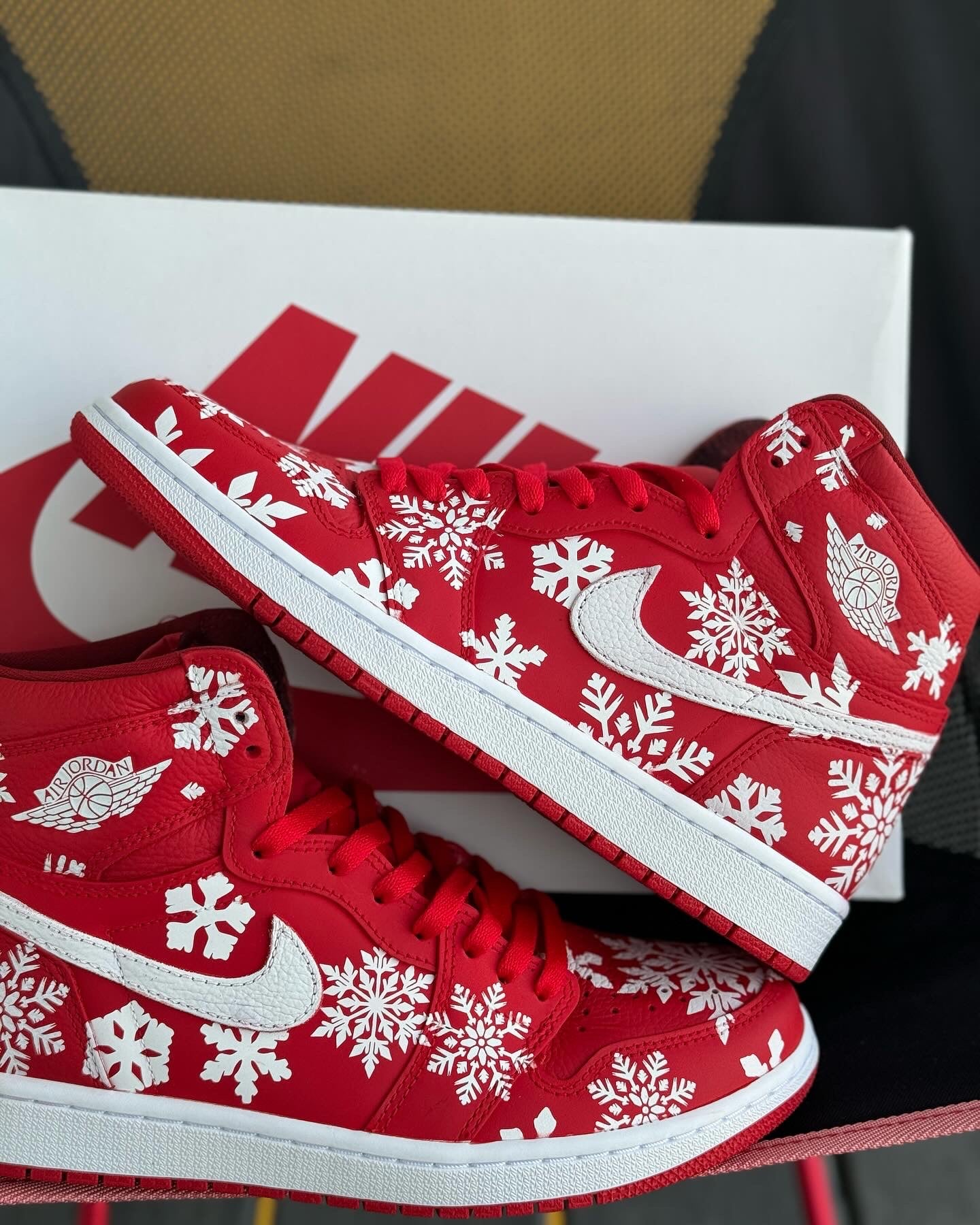 Jordan 1 red snowflake Low