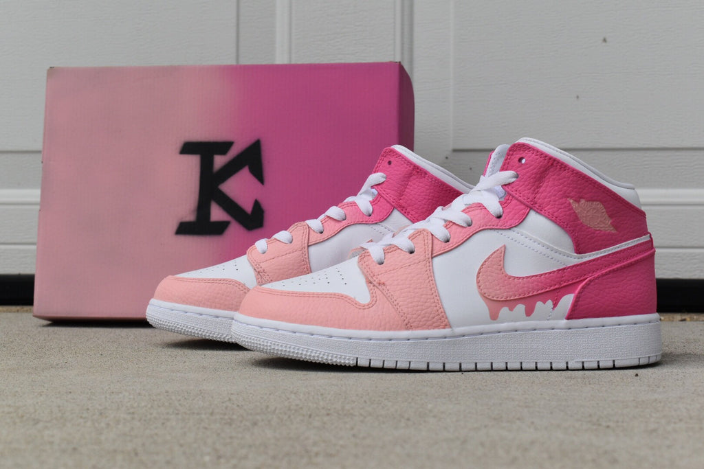 Pink air clearance jordan 1s